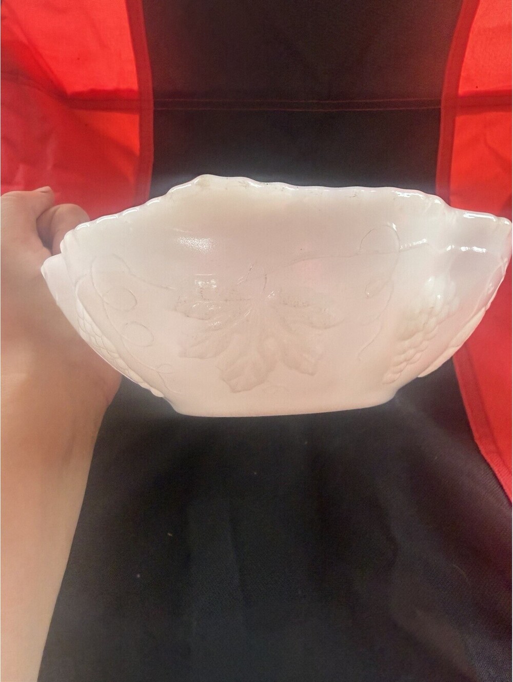 Anchor Hocking Vintage Milk Glass Serving Bowl Grape Clusters Leaves Pattern
